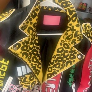 Azalea Wang tiger jaket